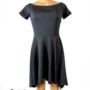 NWT Womens Black Fit and Flare Short Sleeve Stretch Dress / Small